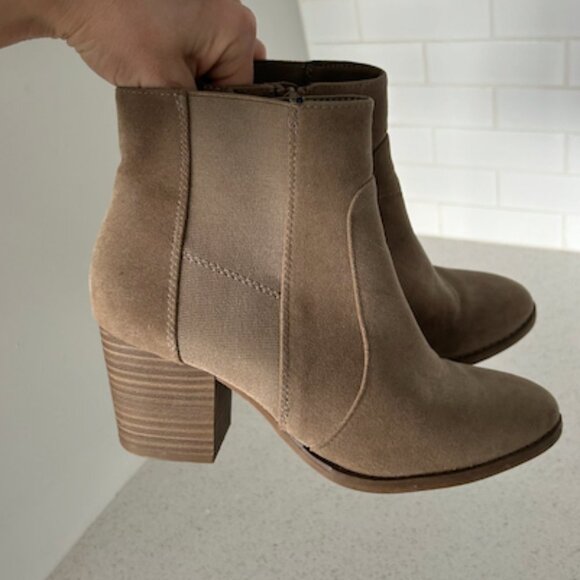 a new day Shoes - Tan Suede Booties